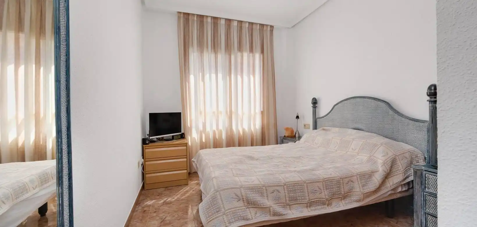 Dormitori de Apartament en venda en Torrevieja amb Aire condicionat, Calefacció i Terrassa