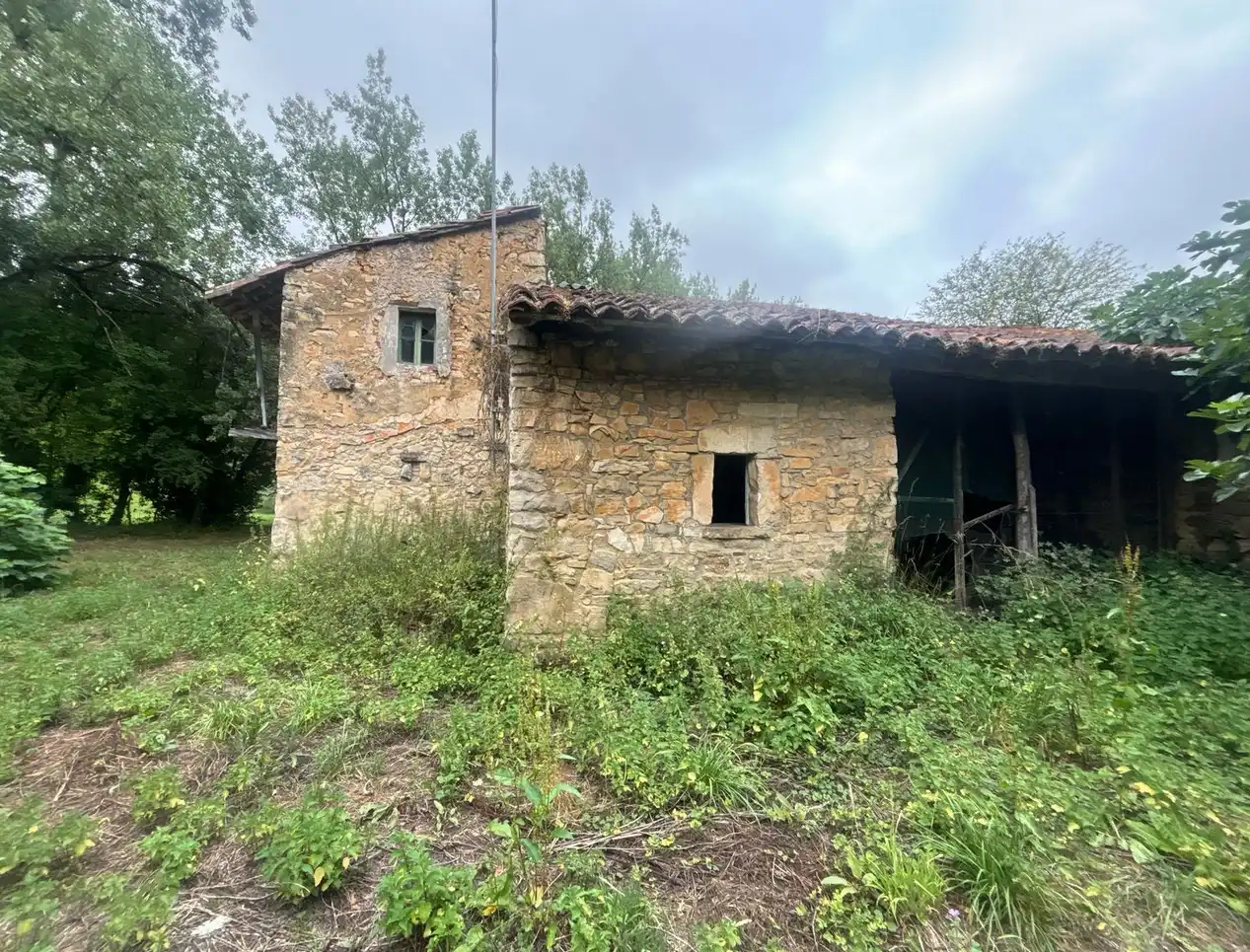 Finca rústica en venda en Gijón  amb Jardí privat