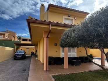 Haus mit Pool zum Verkauf in Rincón de Loix