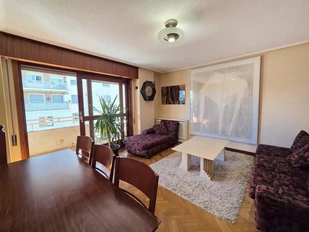 Sala d'estar de Dúplex en venda en Santander amb Calefacció, Jardí privat i Terrassa