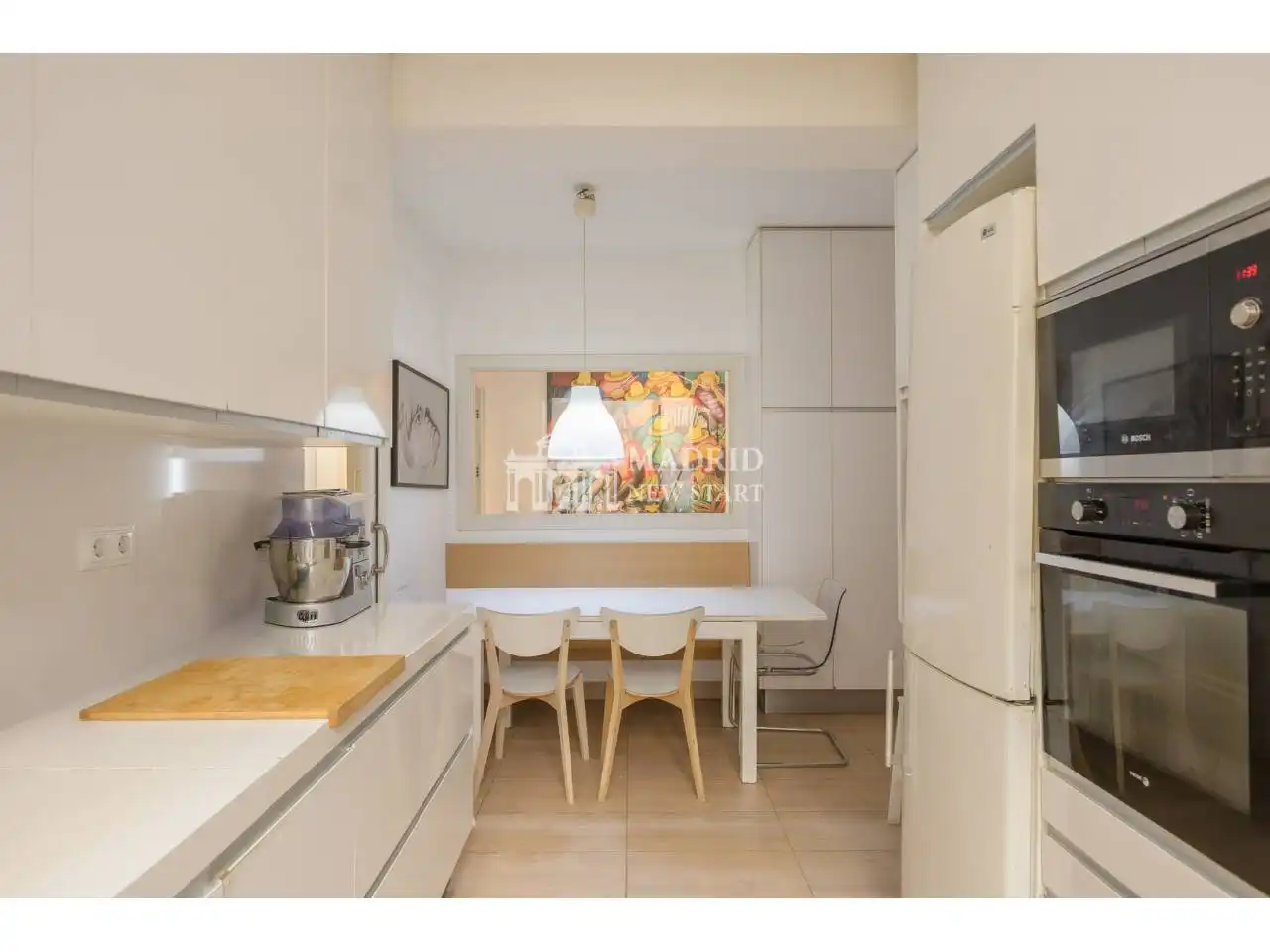 Küche von Wohnung zum Verkauf in Madrid mit Klimaanlage und Heizung