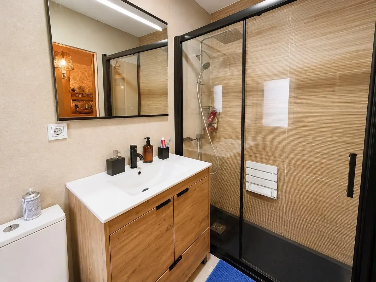 Baño de Piso en venta en Alicante / Alacant con Aire acondicionado, Calefacción y Terraza