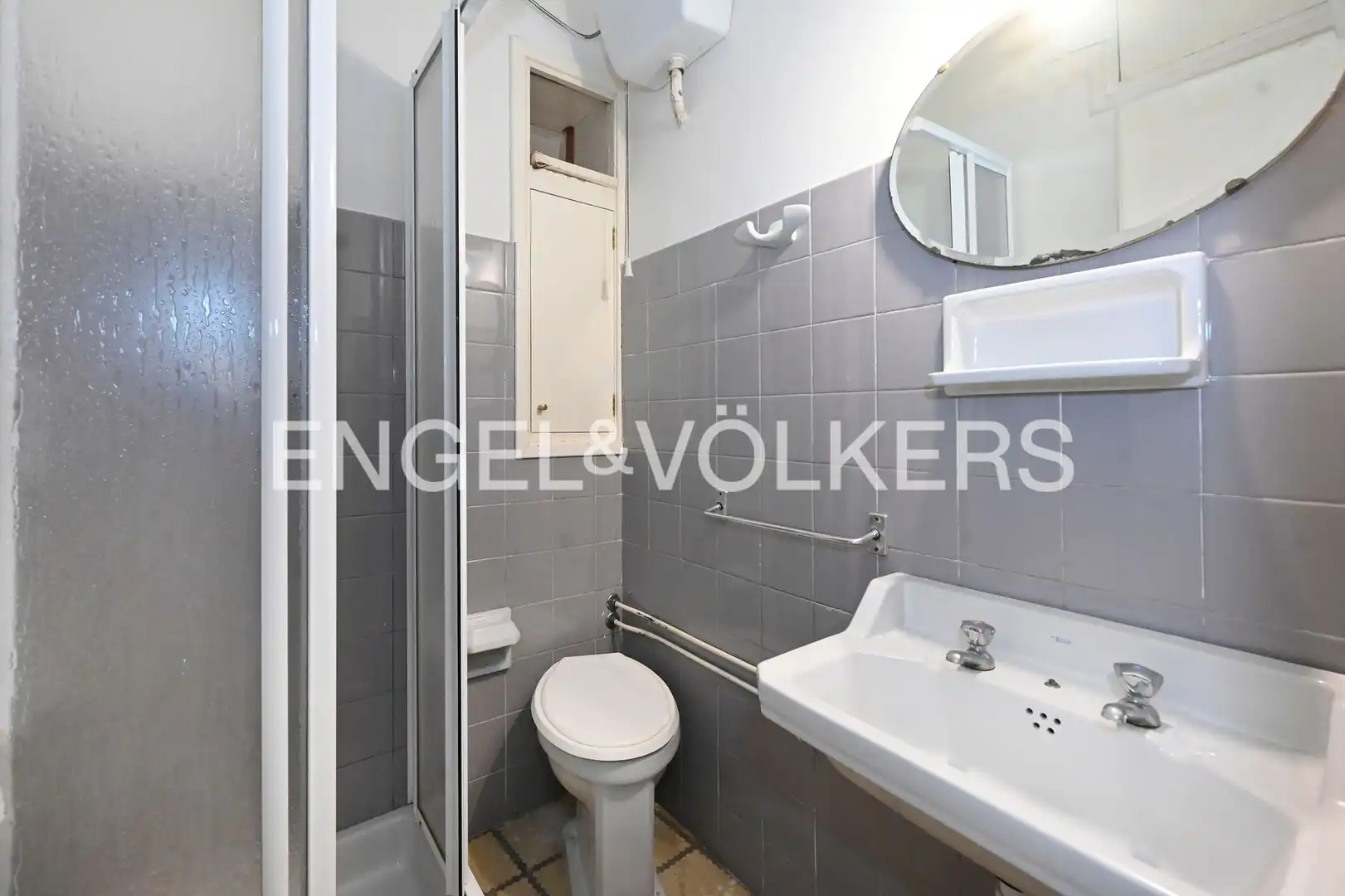 Badezimmer von Wohnung zum Verkauf in Santander mit Heizung und Terrasse