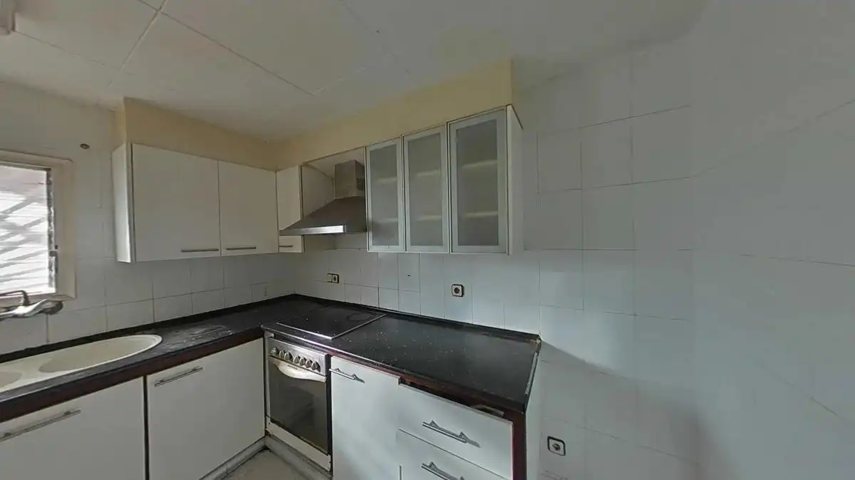 Cuina de Casa adosada en venda en Montgat amb Jardí privat i Traster
