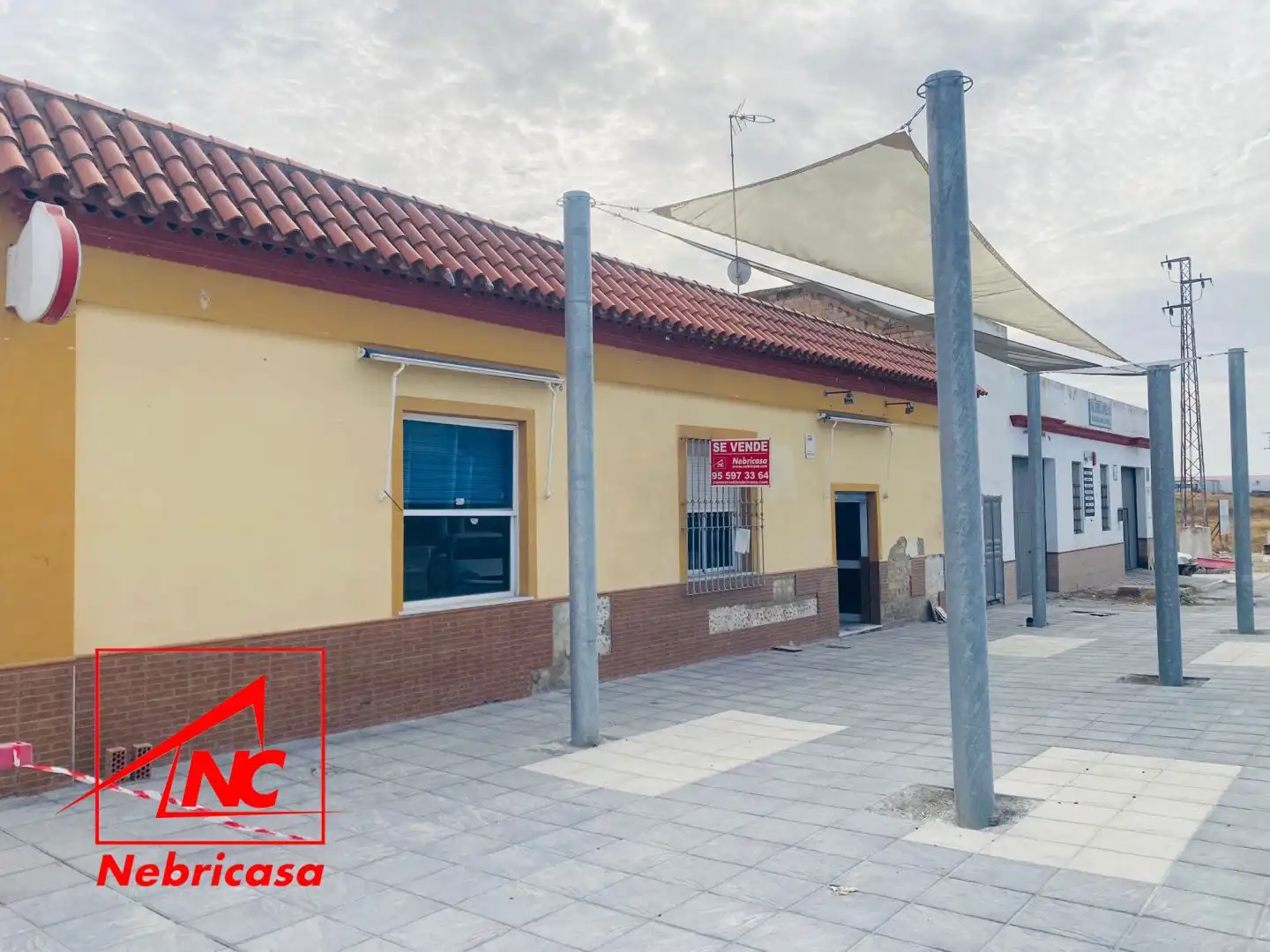Exterior view of Industrial buildings for sale in Las Cabezas de San Juan