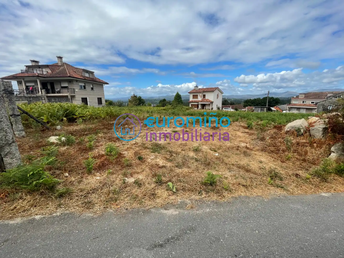 Residential land for sale in As Neves