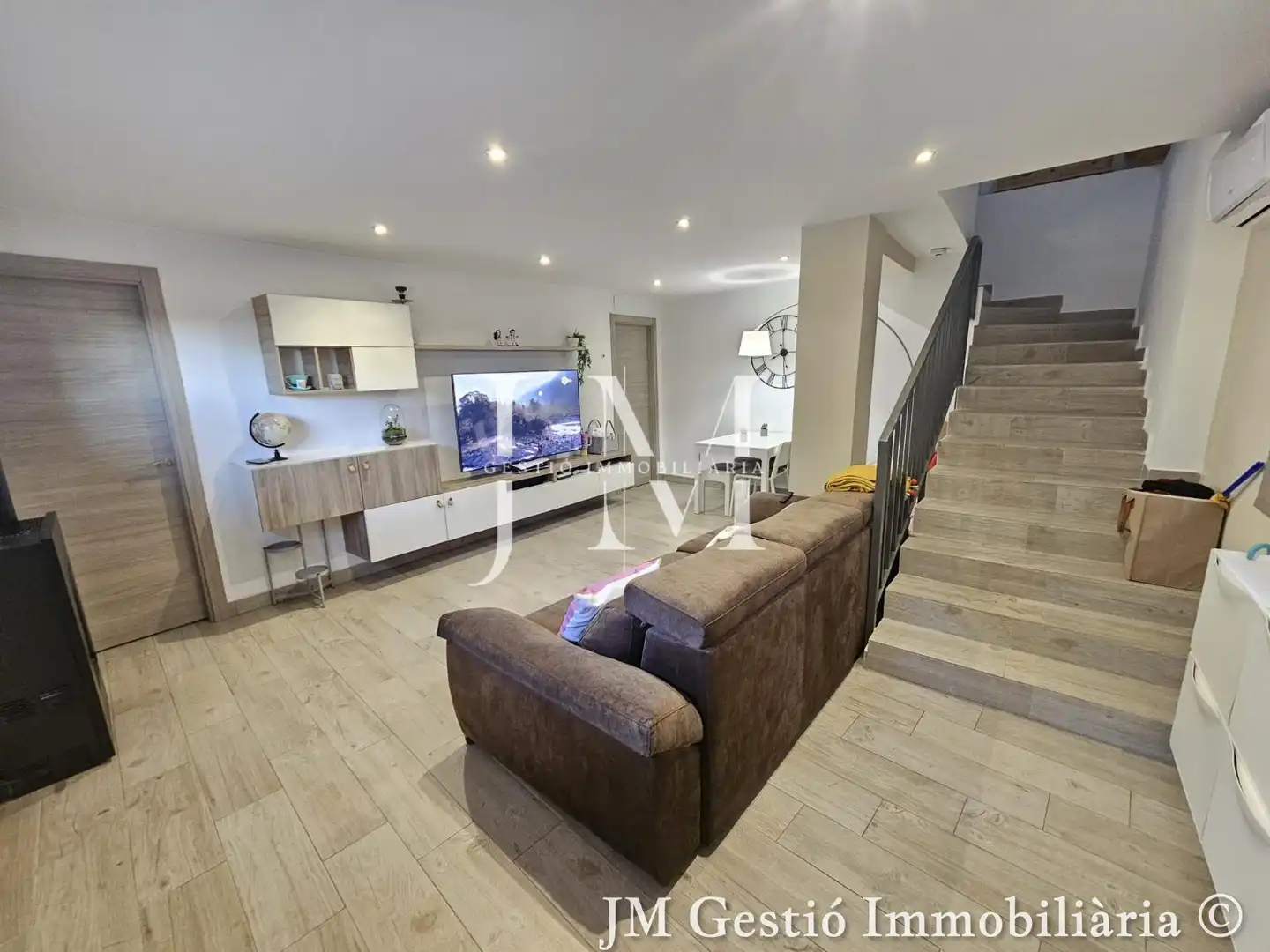 Sala de estar de Casa o chalet en venta en Rubí con Aire acondicionado, Calefacción y Amueblado