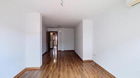 Photo 3 of Flat to rent in Calle Malaga, San Antón, Granada