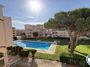 Piso con piscina en venta en Carrer Badia-Gran Reserva 5