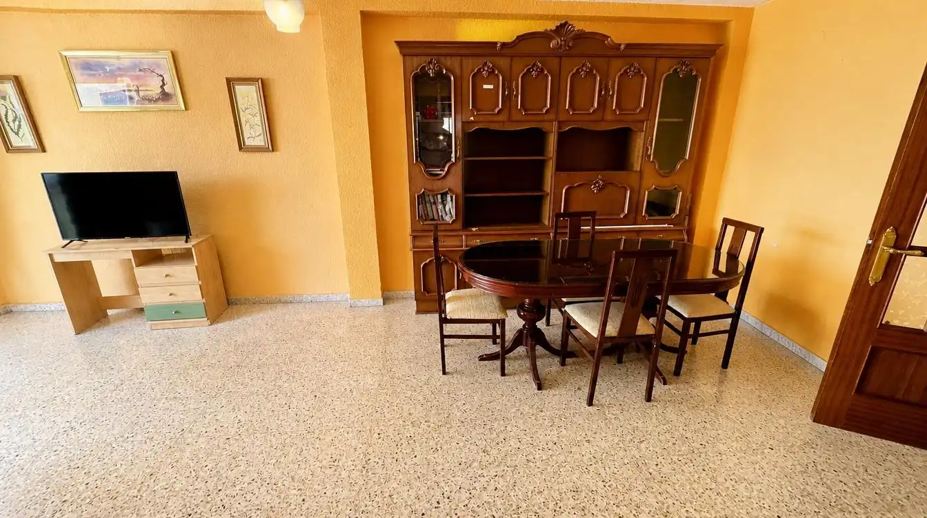 Dining room of Flat for sale in Granada  with Heating, Furnished and Balcony