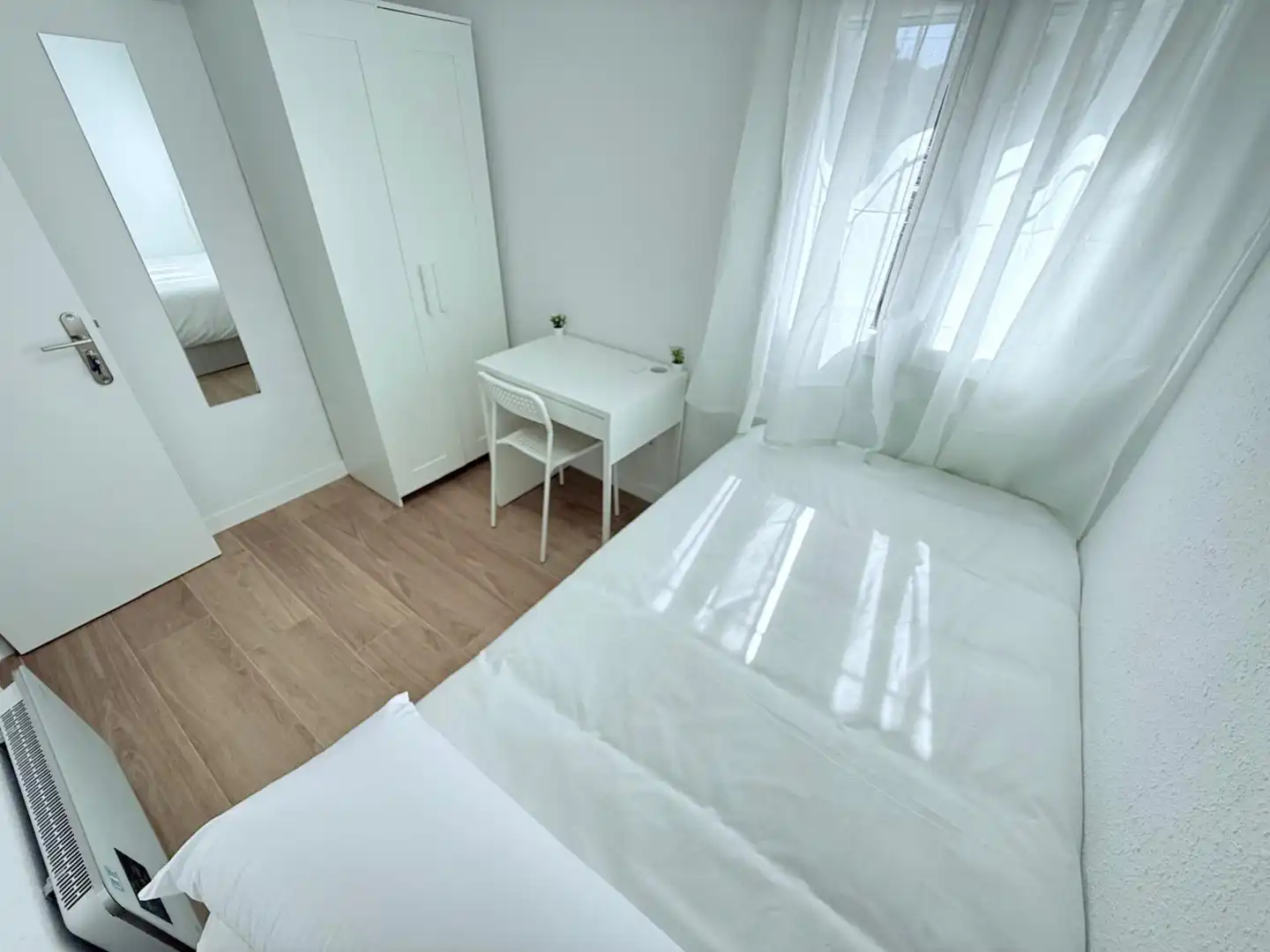 Room in Calle del Puerto del Bruch, 7, Casco Histórico de Vallecas