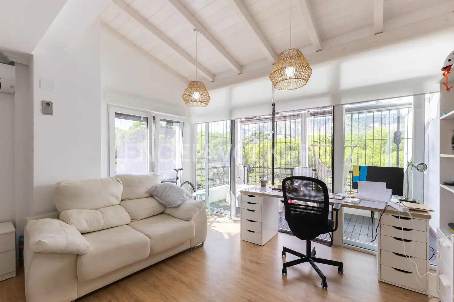 Sala d'estar de Casa o xalet en venda en Oropesa del Mar / Orpesa amb Aire condicionat, Calefacció i Jardí privat