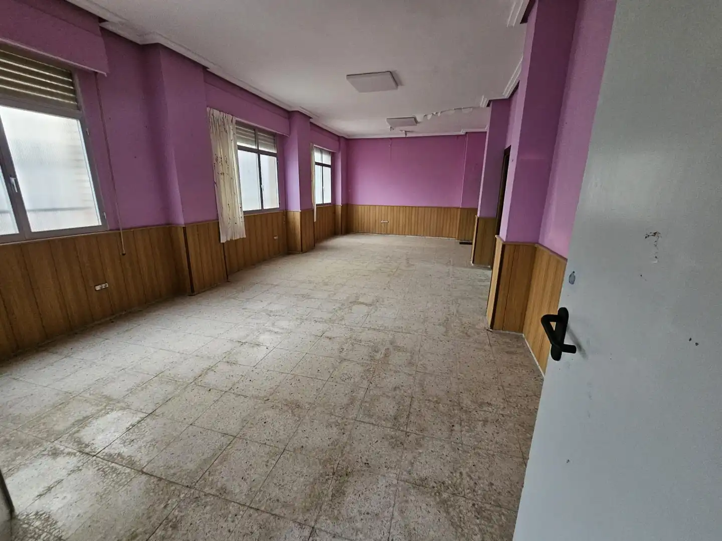 Local comercial en alquiler en Avenida BONDAD 6, imagen 3