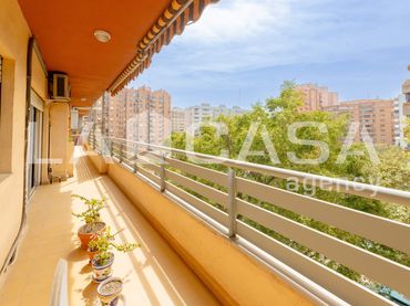 Wohnung mit Balkon zum Verkauf in Plaça de Fra Lluís Colomer
