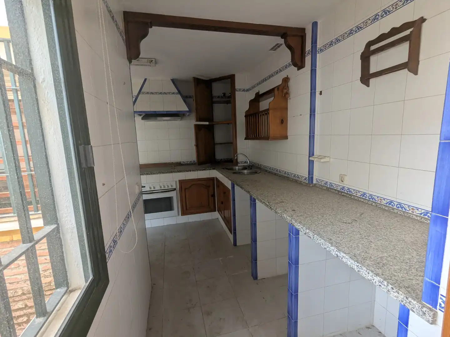 Cocina de Casa adosada en venta en Sevilla con Balcón