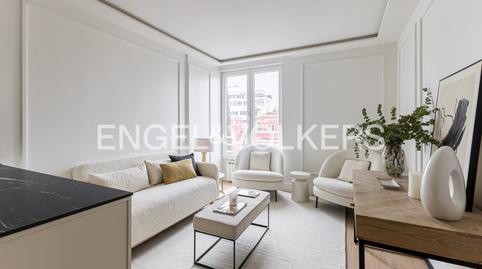 Foto 2 de Apartamento en venta en Calle de Orfila, Almagro, Madrid