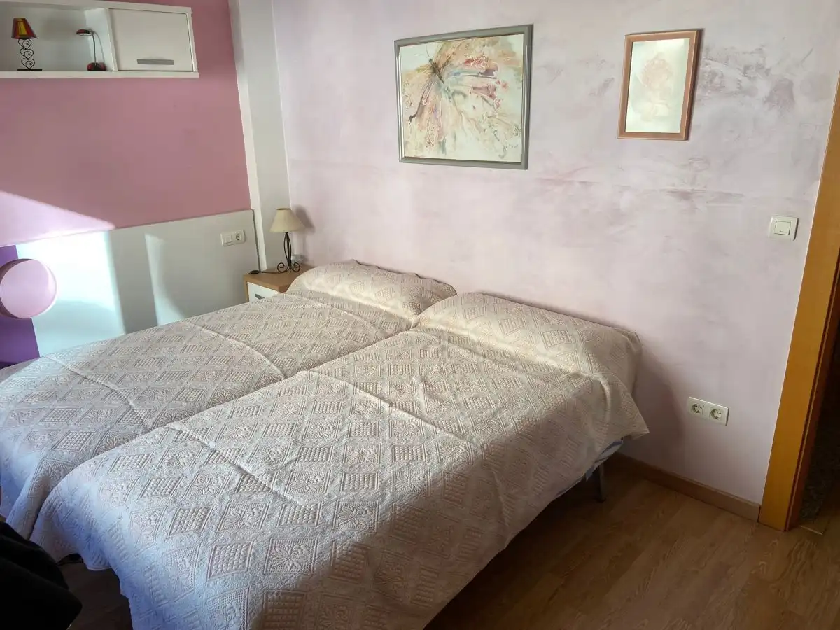 Schlafzimmer von Einfamilien-Reihenhaus zum Verkauf in Albacete mit Klimaanlage, Heizung und Parkett