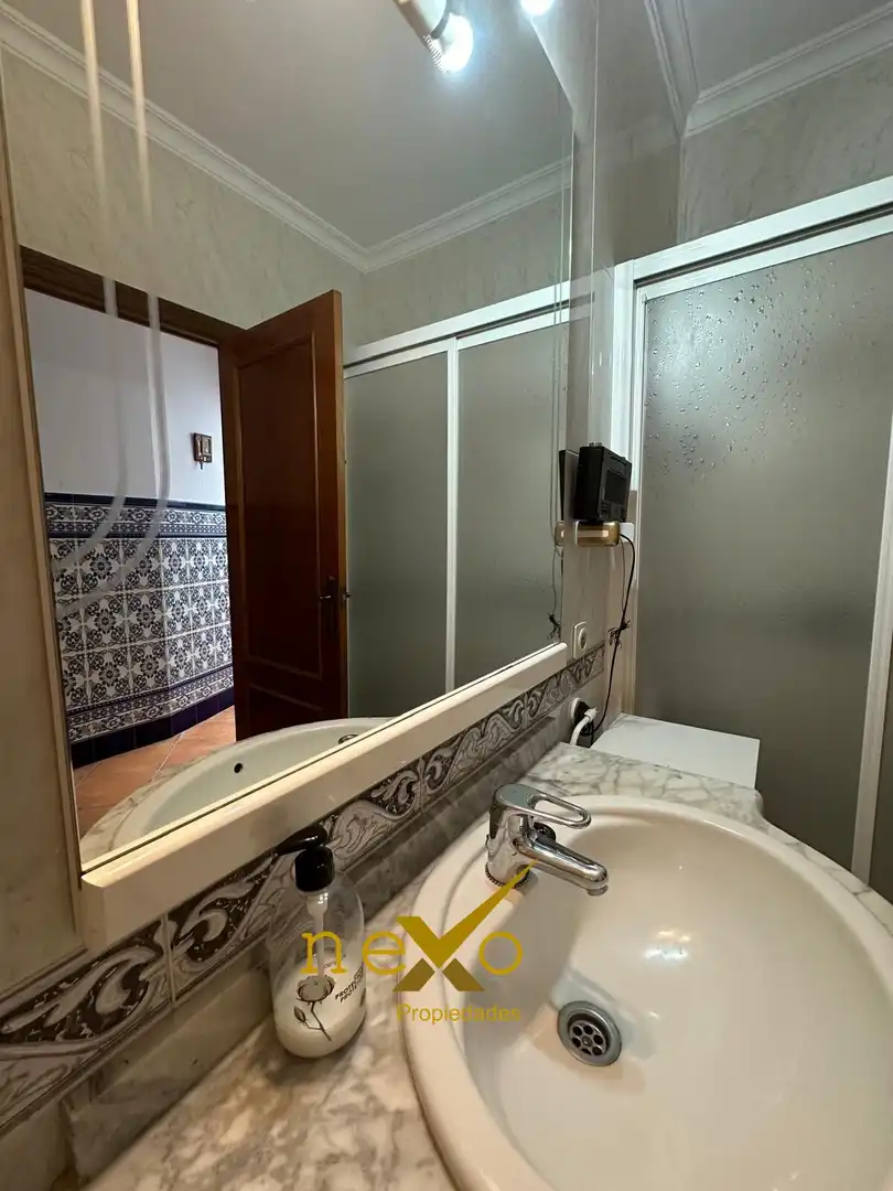 Bathroom of Houses for sale in Carmona