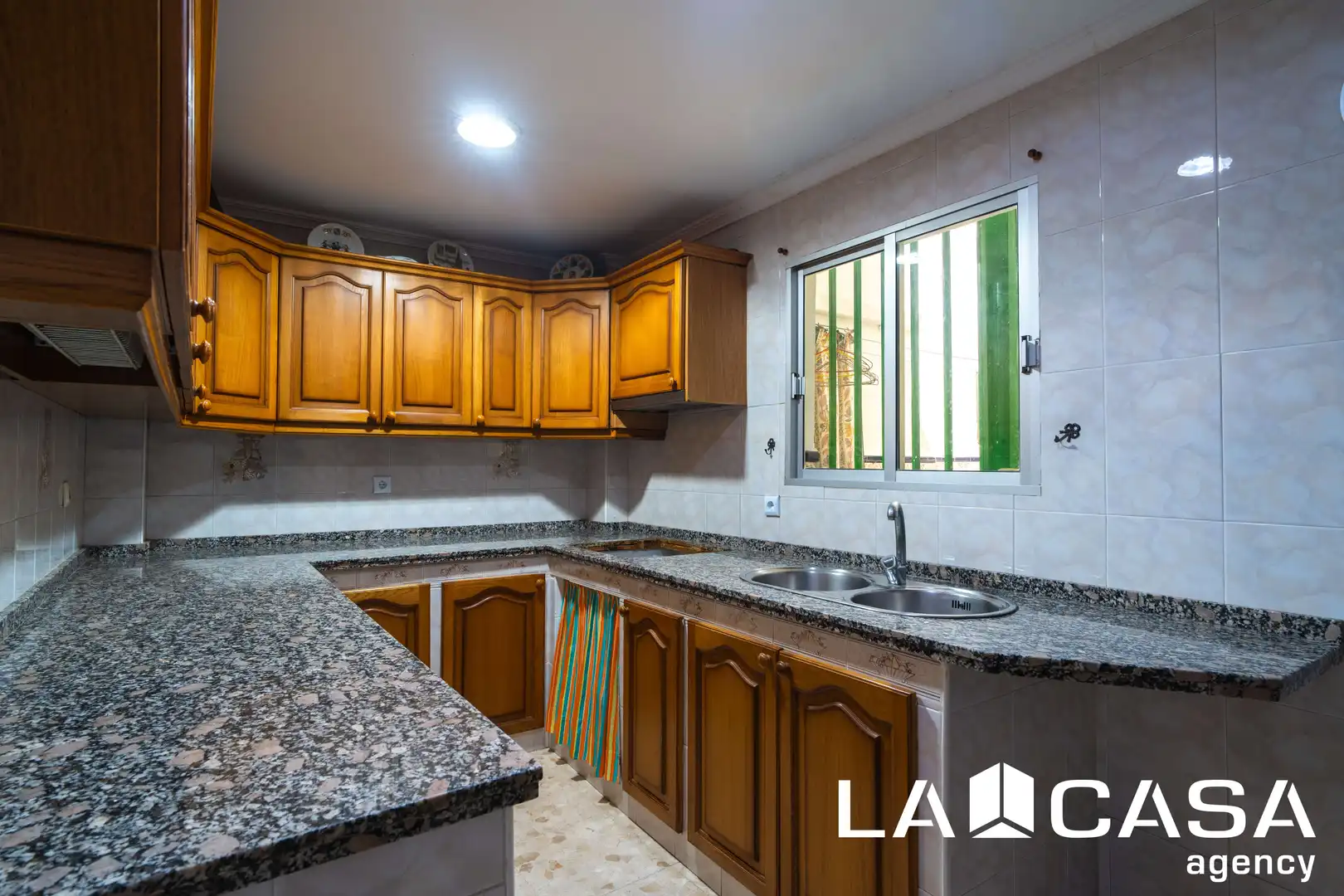 Cocina de Casa o chalet en venta en Sevilla con Aire acondicionado, Terraza y Balcón