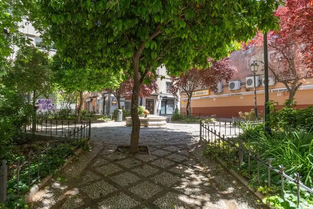 Vista exterior de Piso en venta en Granada con Aire acondicionado, Calefacción y Terraza