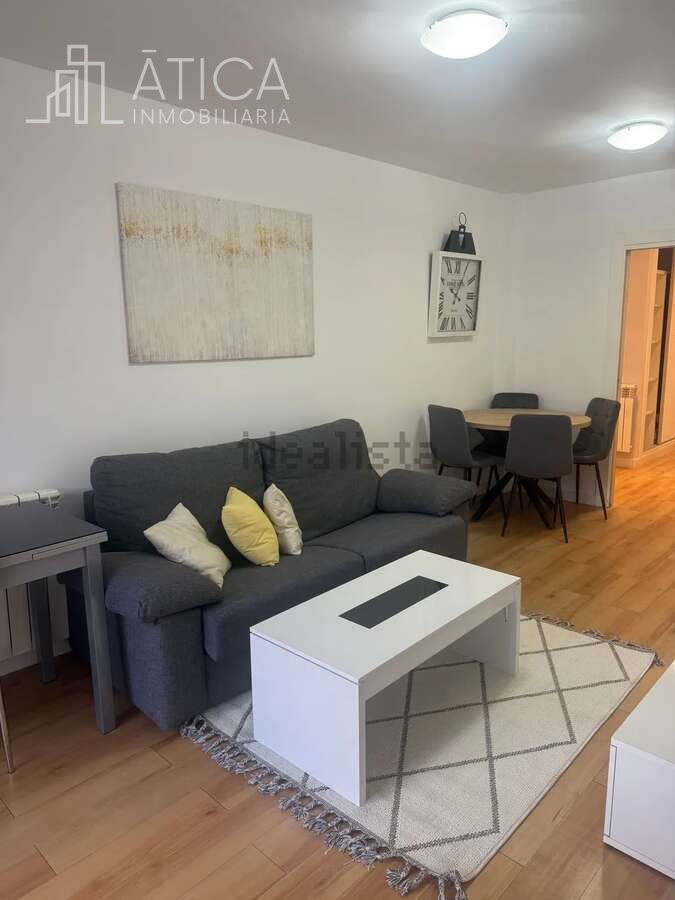Sala d'estar de Apartament de lloguer en Salamanca Capital amb Aire condicionat, Calefacció i Moblat