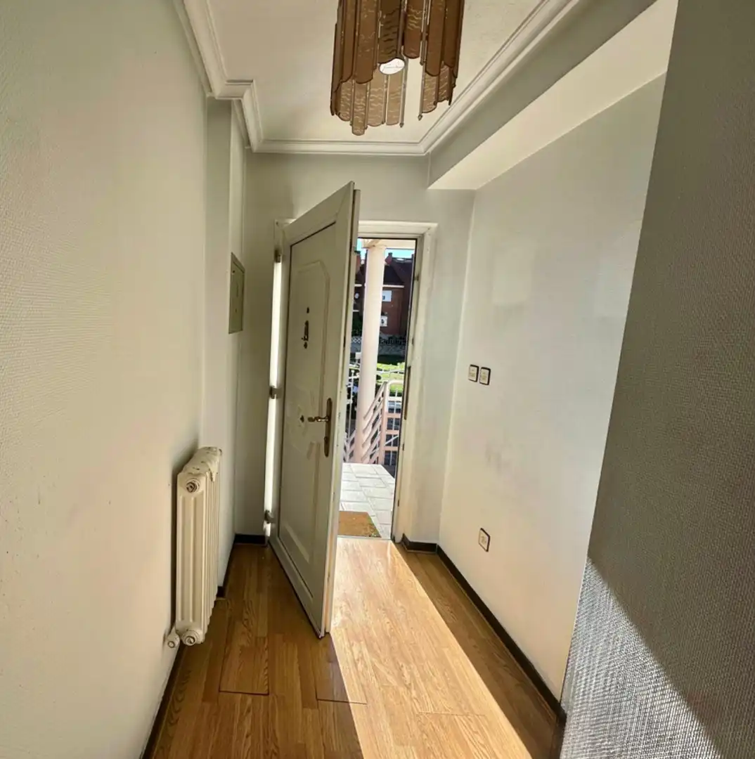 Casa adosada en venta en San Andrés del Rabanedo con Calefacción, Jardín privado y Parquet