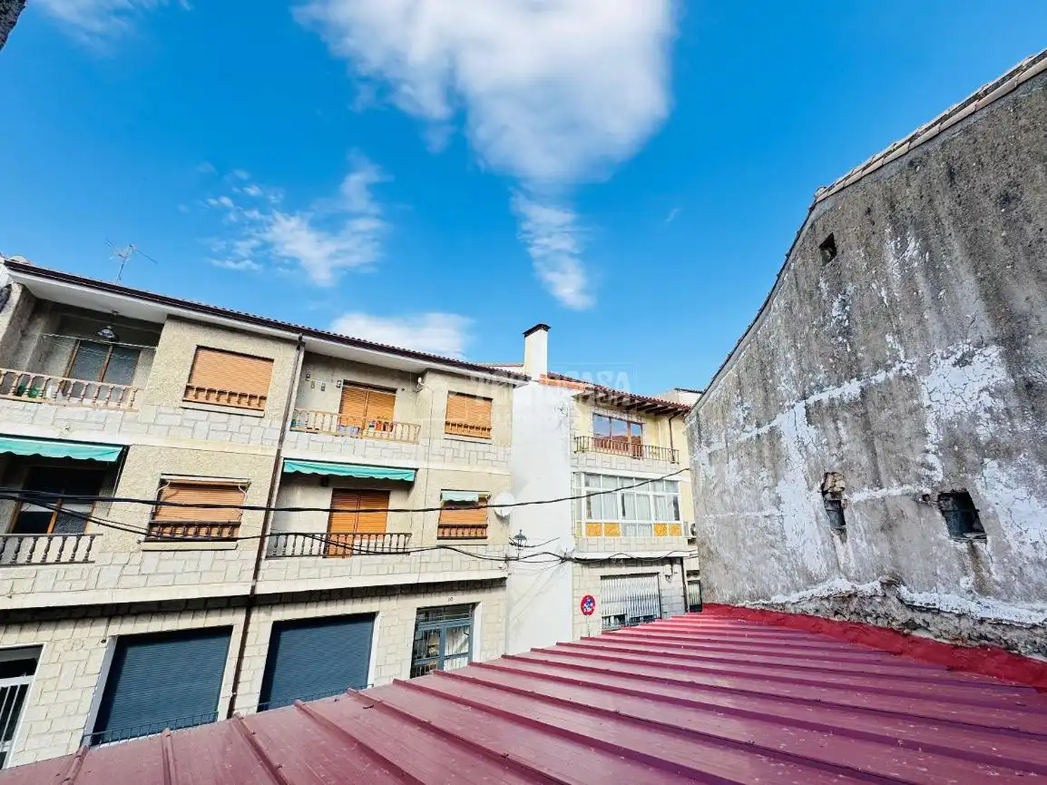 Vista exterior de Casa adosada en venda en El Real de San Vicente amb Calefacció i Terrassa