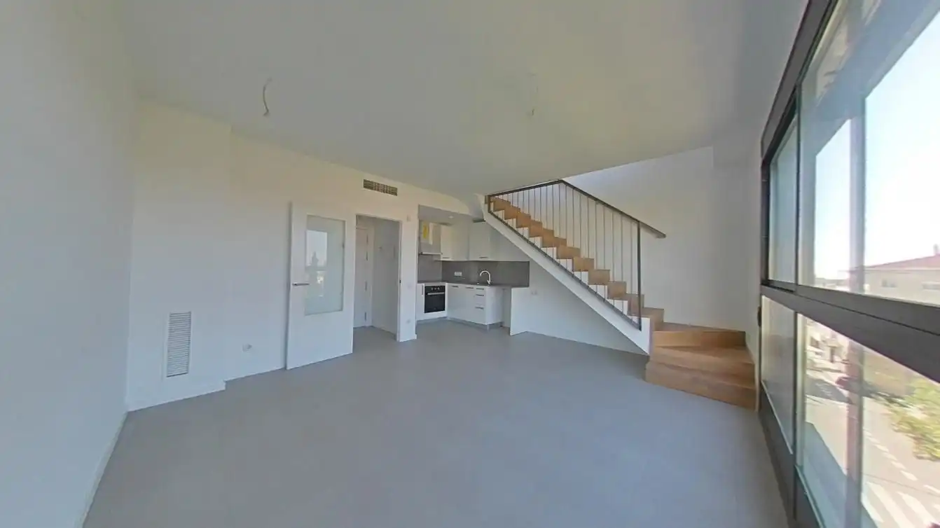 Maisonette zum Verkauf in Terrassa mit Klimaanlage, Heizung und Terrasse