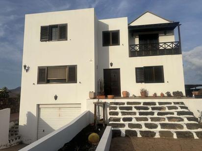 Exterior view of House or chalet for sale in Haría  with Heating, Private garden and Terrace