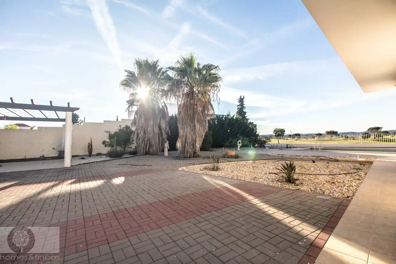 Chalet con piscina en venta en Calle López de Ayala, imagen 57