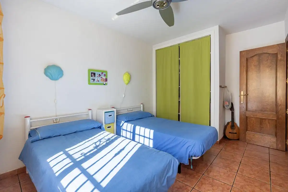 Dormitori de Casa o xalet en venda en Las Gabias amb Calefacció, Jardí privat i Terrassa