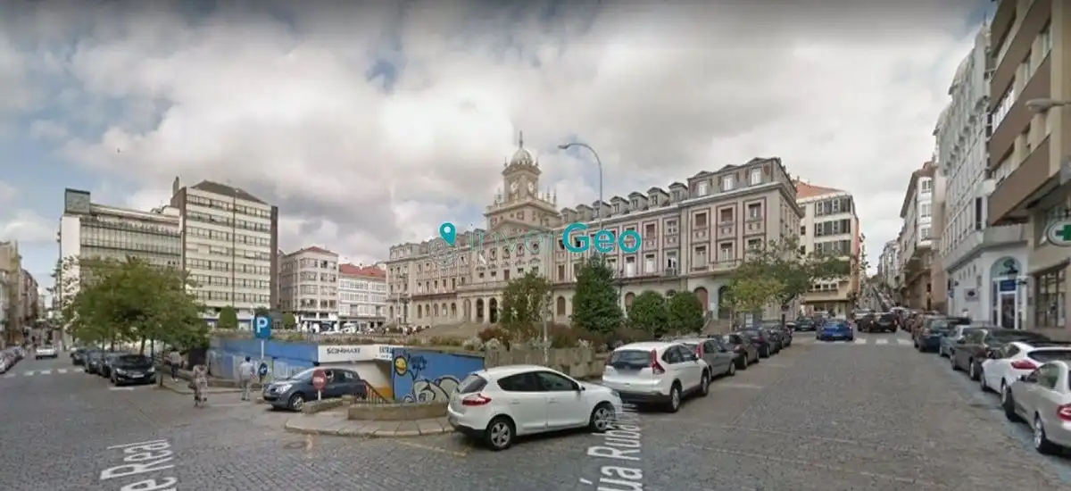 Local comercial en venta en Plaza de España