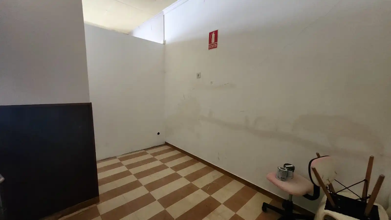 Commercial properties for rent in Miño