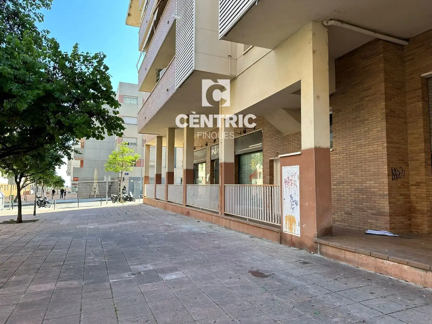 Vista exterior de Local en venta en Nord-est