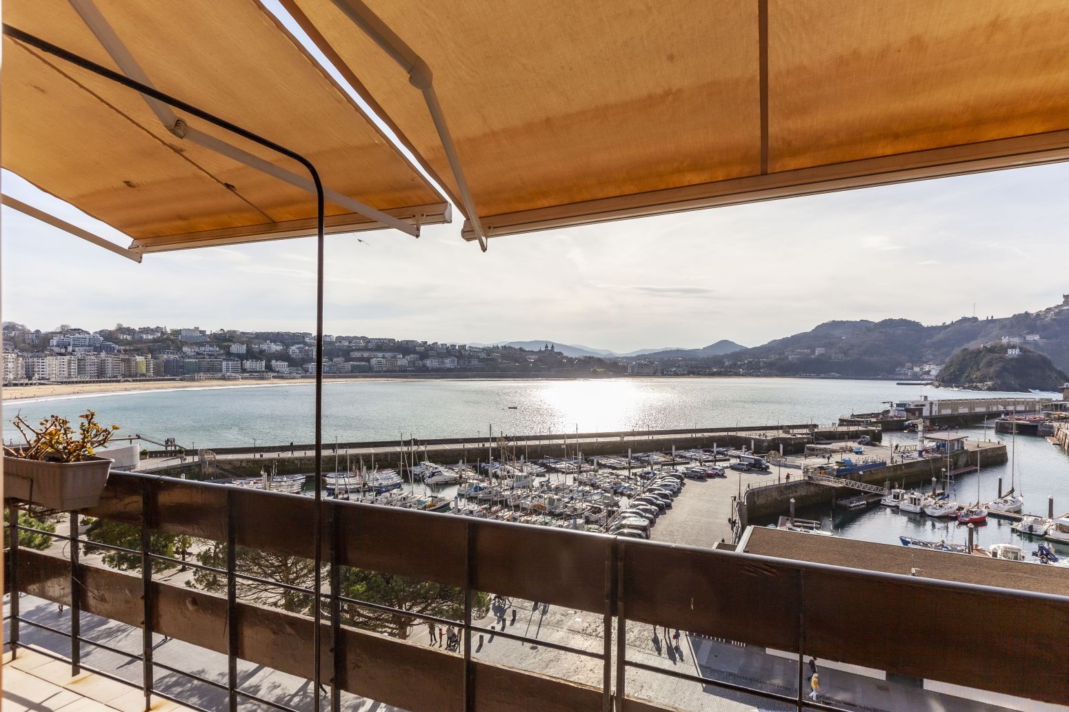 Terrassa de Àtic en venda en Donostia - San Sebastián  amb Calefacció, Parquet i Terrassa