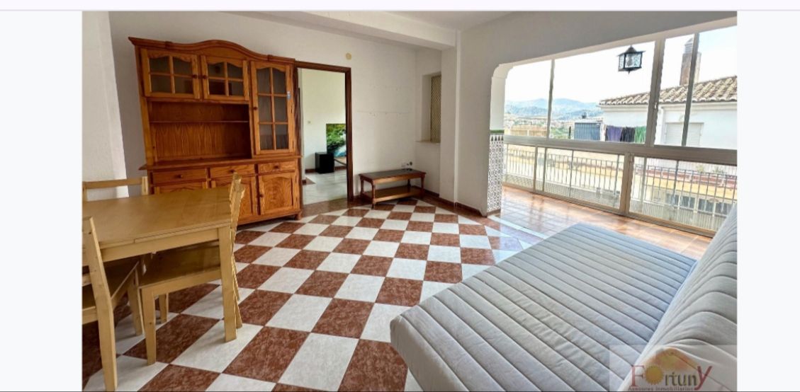 Vista exterior de Piso en venta en Almuñécar con Terraza, Amueblado y Horno