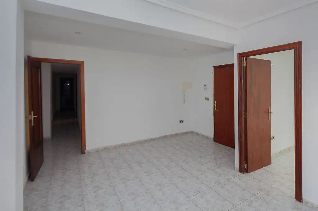 Piso en venta en Valencia con Balcón