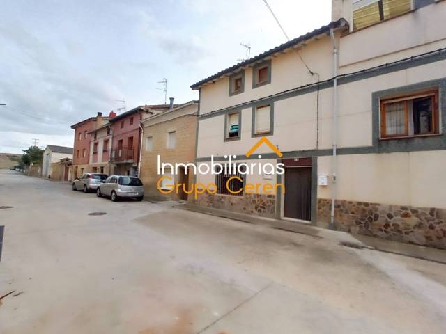 Casa-chalet en Venta en Herramélluri