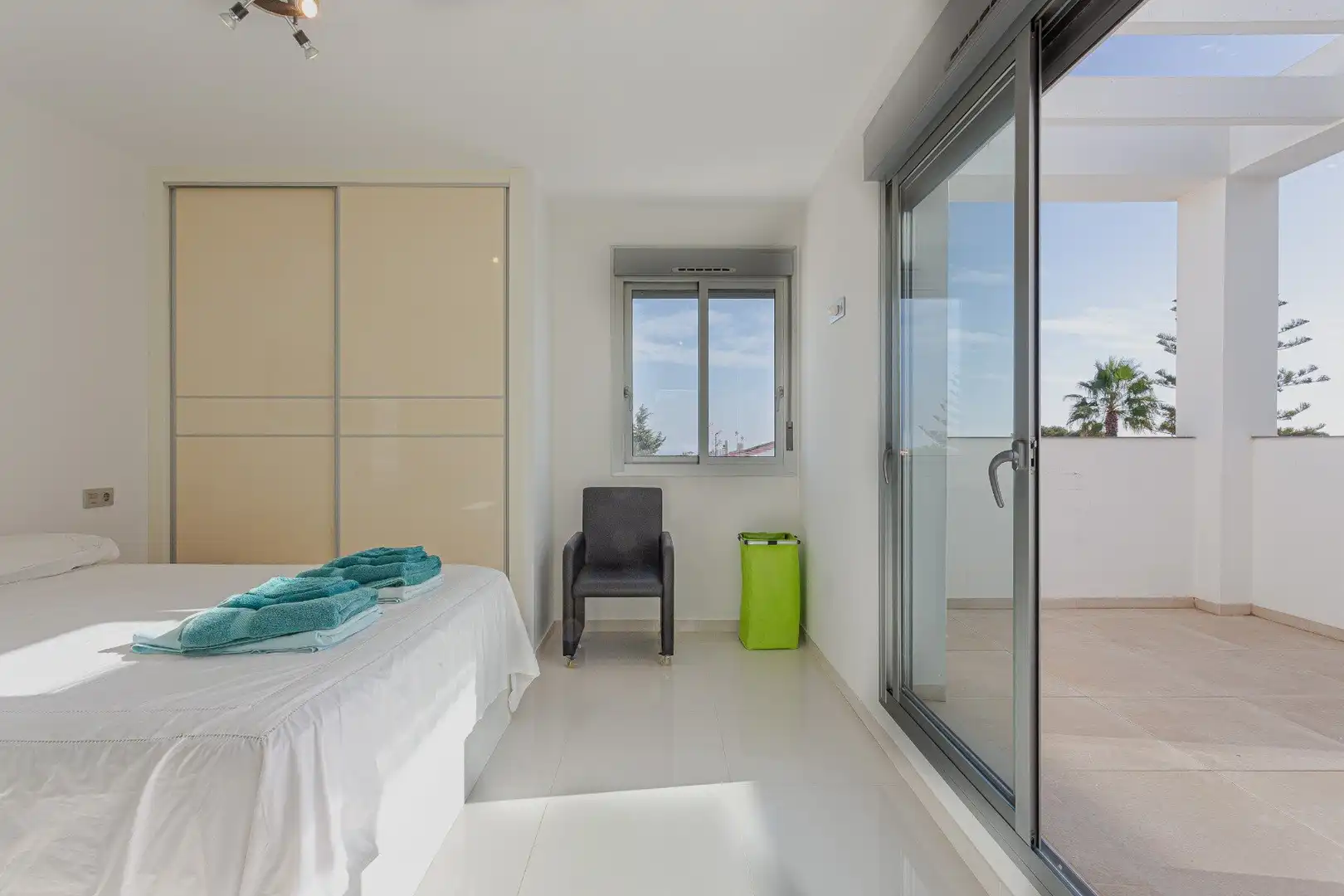 Dormitori de Casa o xalet en venda en Orihuela amb Traster, Moblat i Rentadora