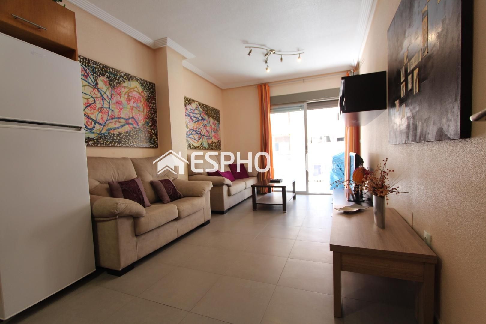 Sala d'estar de Apartament en venda en Guardamar del Segura amb Terrassa, Traster i Moblat