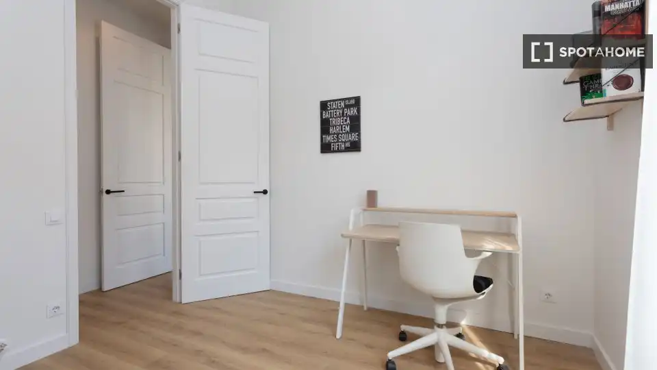 Flat with terrace to rent in Eixample, imagen 17