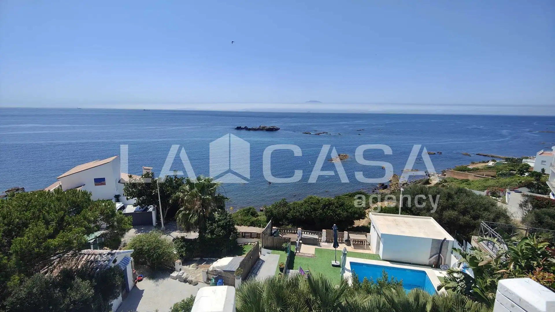 Vista exterior de Casa o chalet en venta en Cádiz con Terraza y Piscina