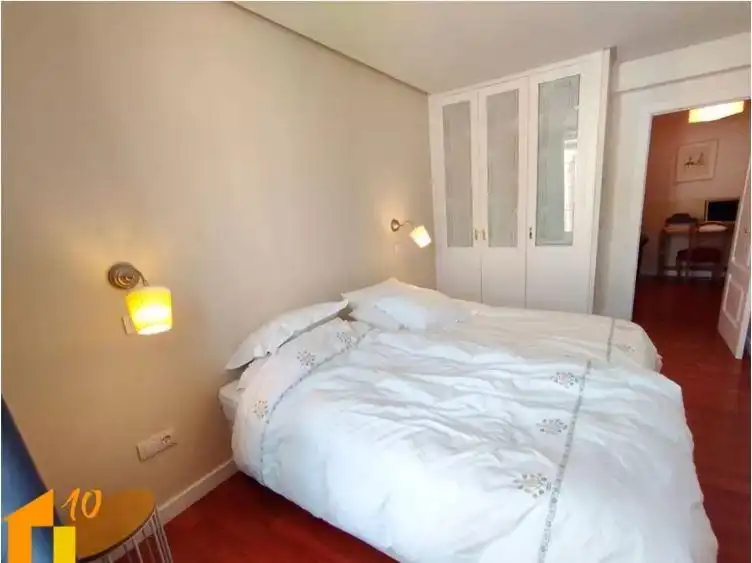 Habitación de Piso en venta en Burgos con Calefacción