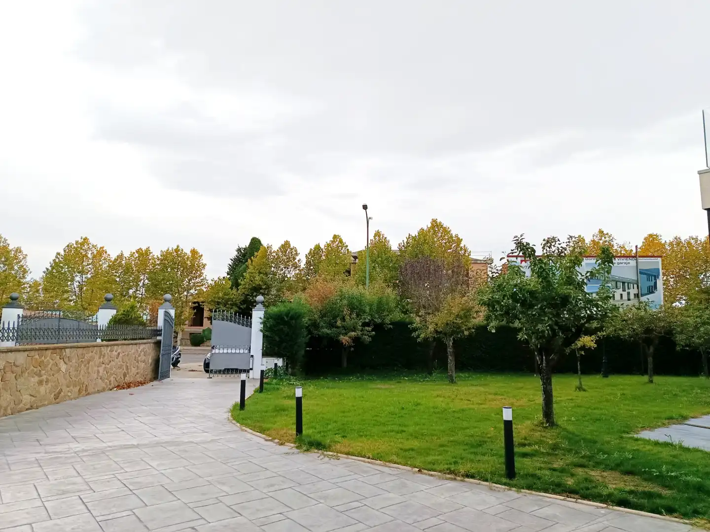 Vista exterior de Casa o chalet en venta en Villamayor con Calefacción, Jardín privado y Terraza