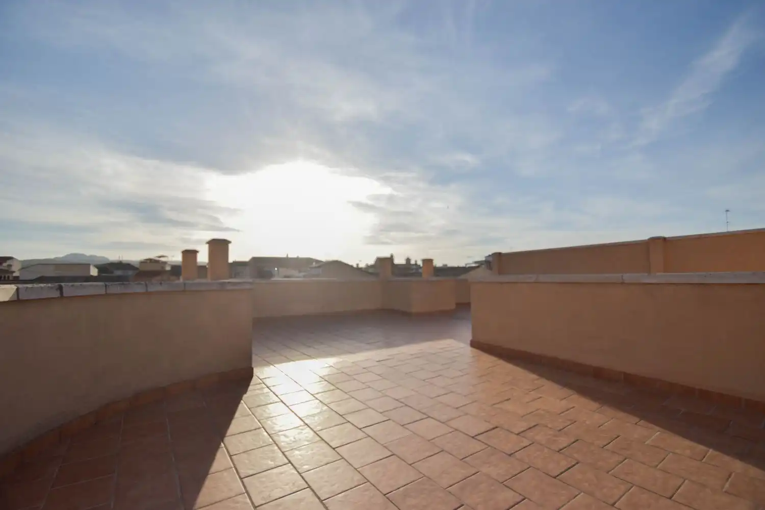 Terrasse von Wohnung zur Miete in Las Gabias mit Klimaanlage, Terrasse und Möbliert