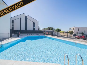 Dúplex amb piscina en venda a Avenida de las Rozuelas