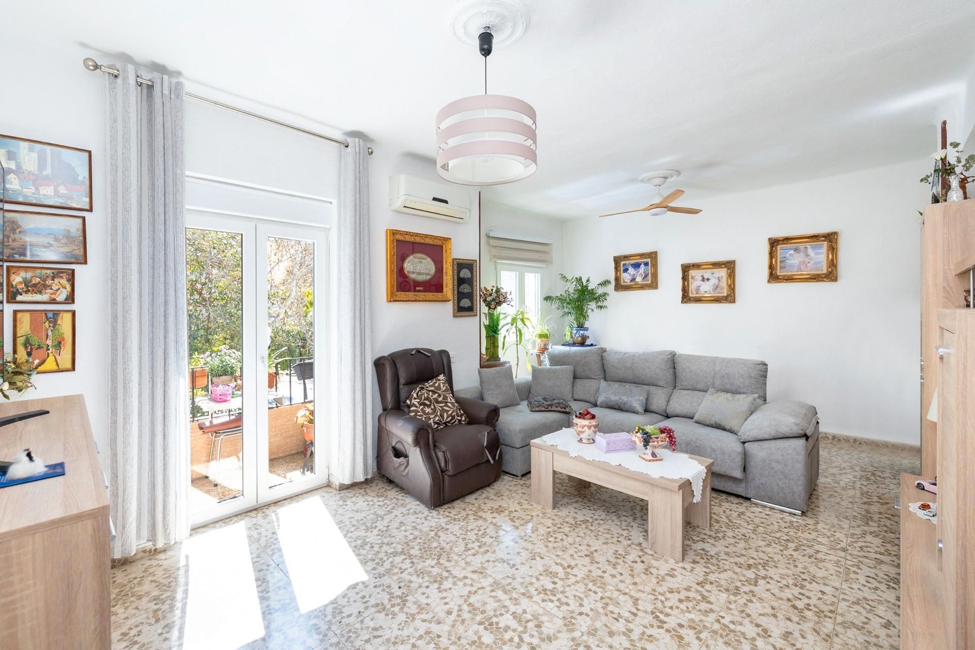 Sala de estar de Piso en venta en  Granada Capital con Aire acondicionado, Calefacción y Balcón