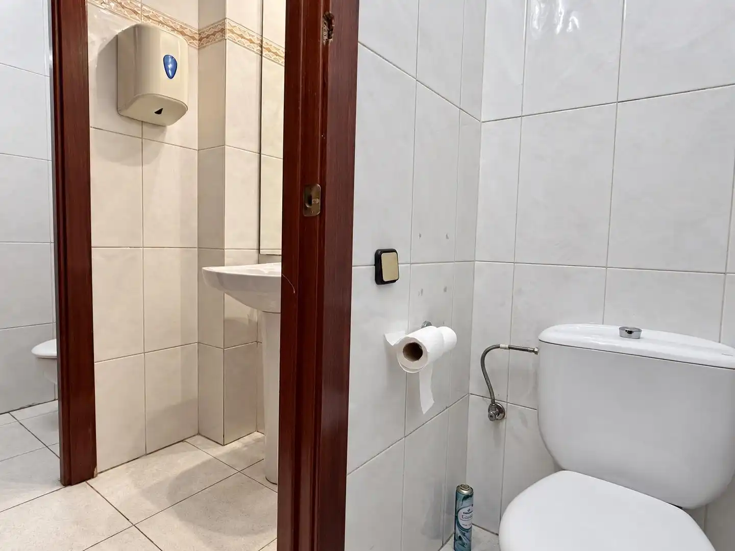 Baño de Oficina de alquiler en Les Corts