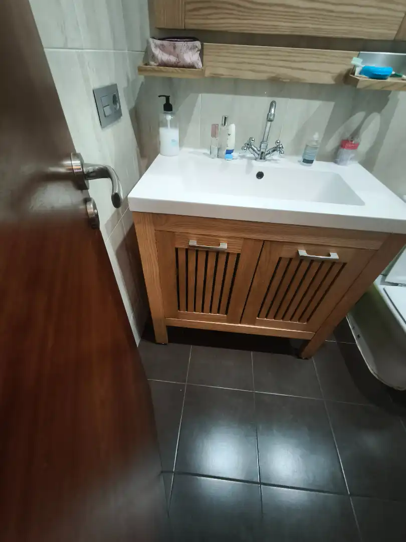 Baño de Piso en venta en Santiago de Compostela  con Calefacción, Parquet y Amueblado