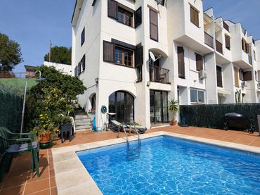 Terraced house with balcony for sale in El Vendrell - CL PIRINEUS 4